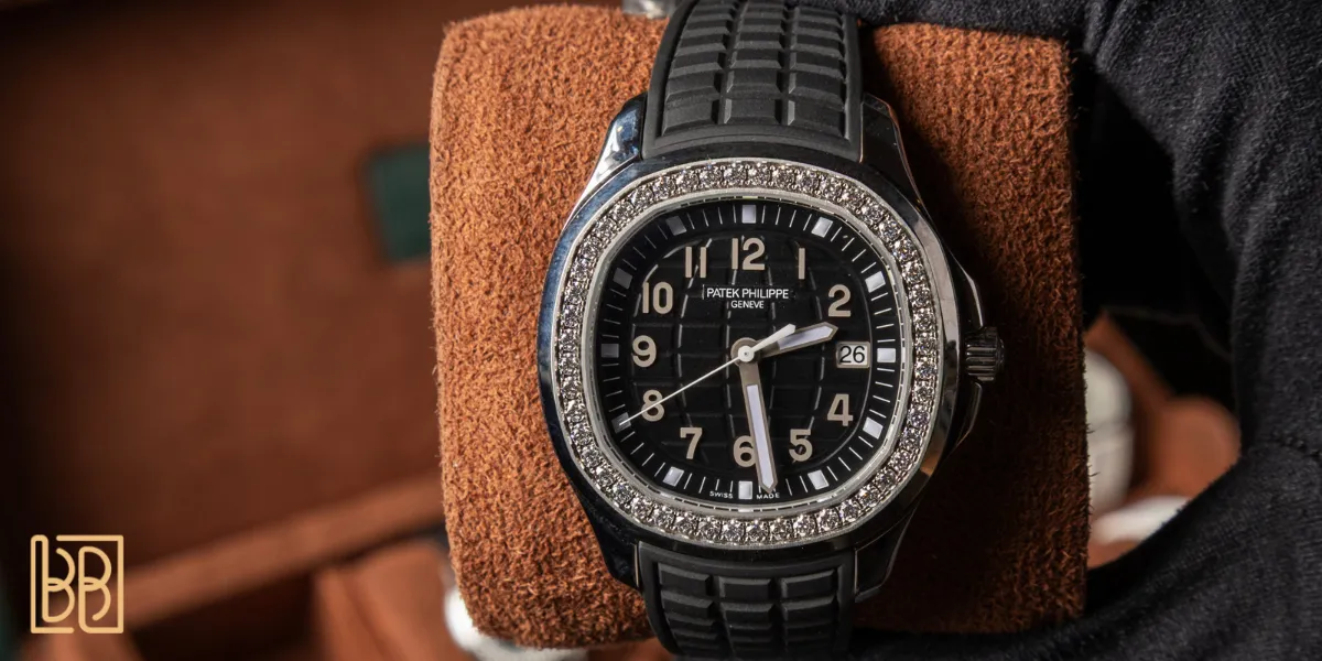 Patek Philippe Aquanaut 5267/200A-001 Black Dial 39 mm