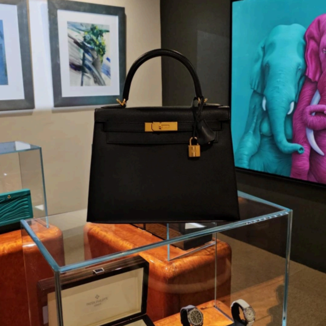 Hermes Kelly Black leather togo 28cm